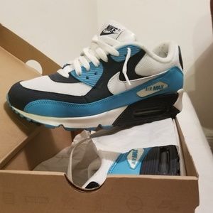 Men sneakers
